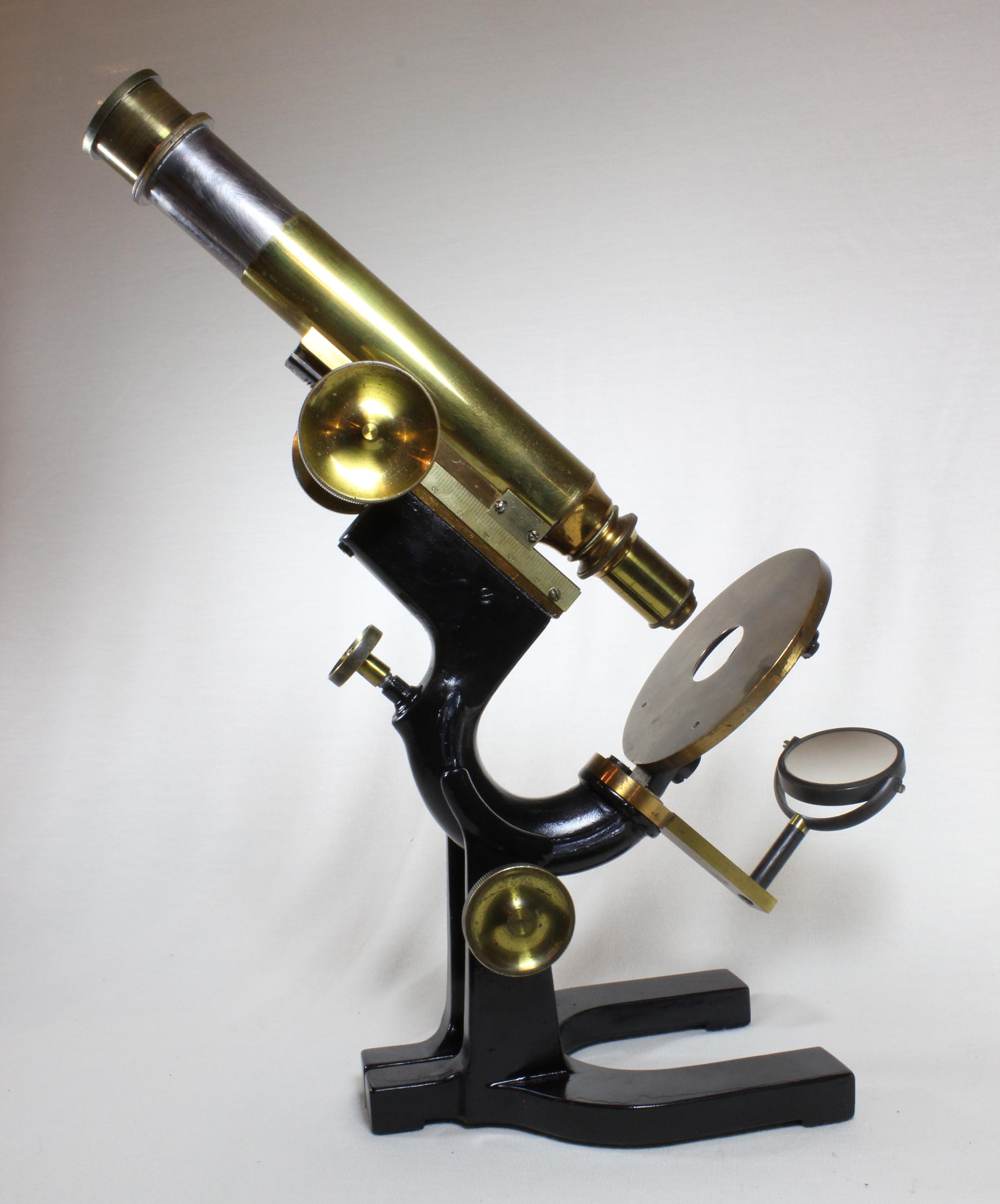 B and L Wale microscope
