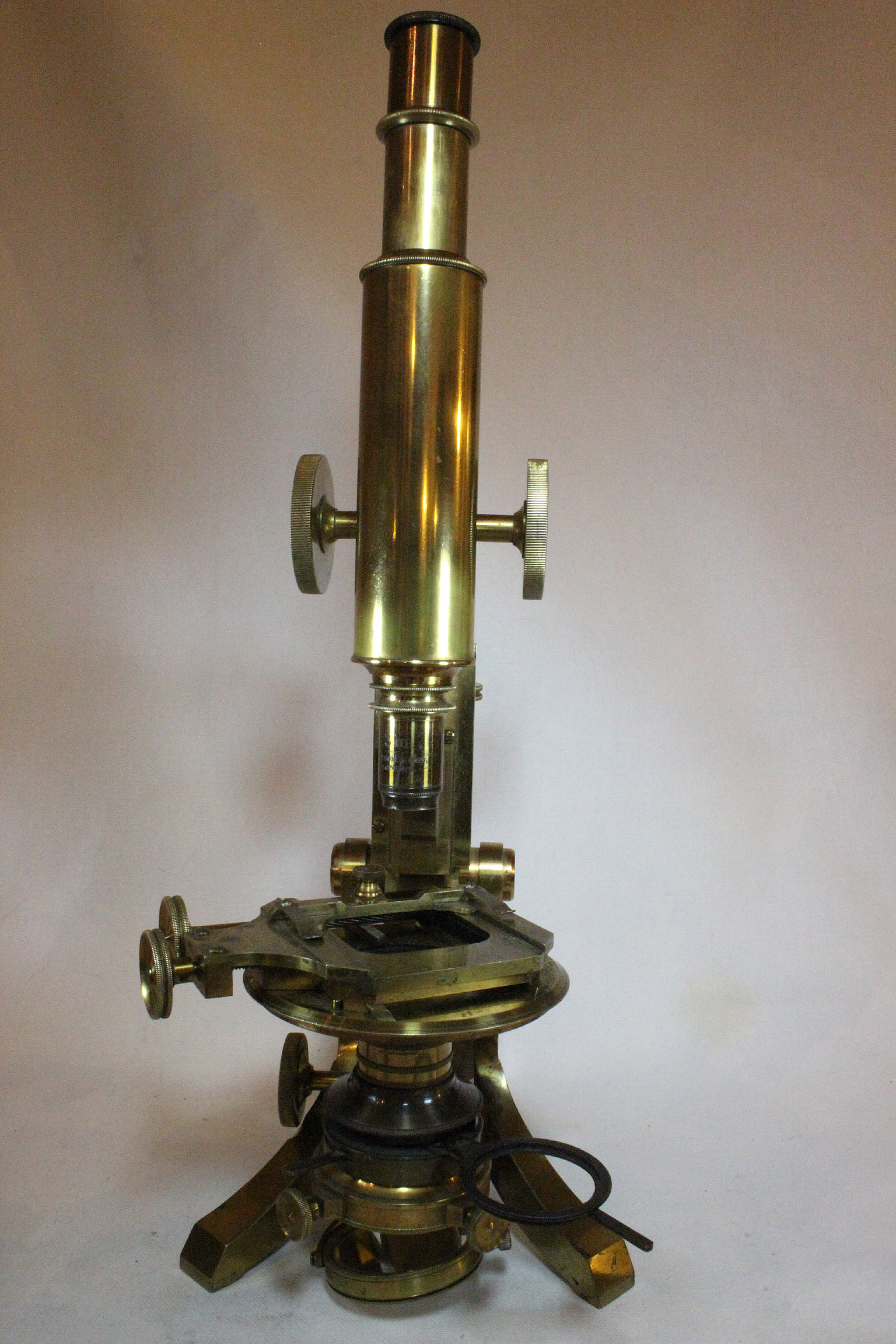 Fairservice microscope