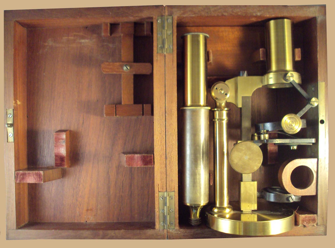 Soleil Table  Microscope4