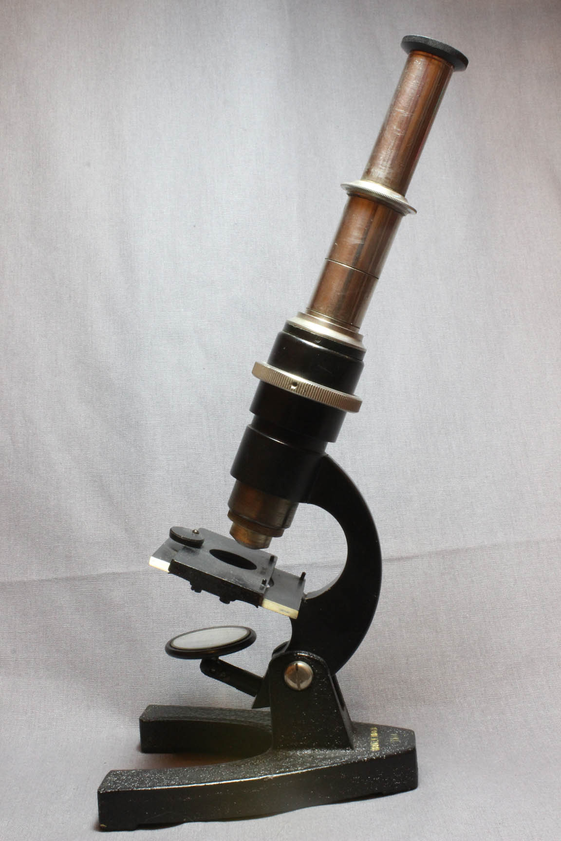 XXXX Microscope
