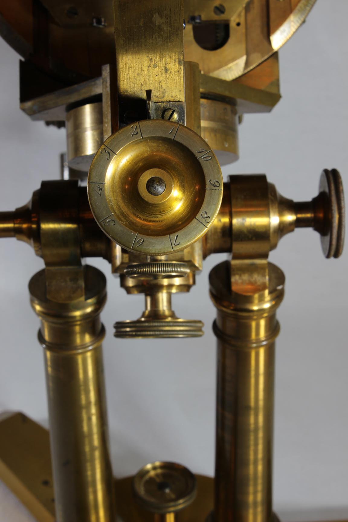 Bulloch Congress Microscope Left side