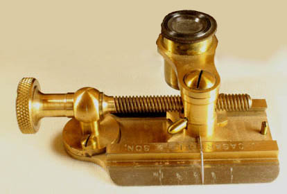 Microscope