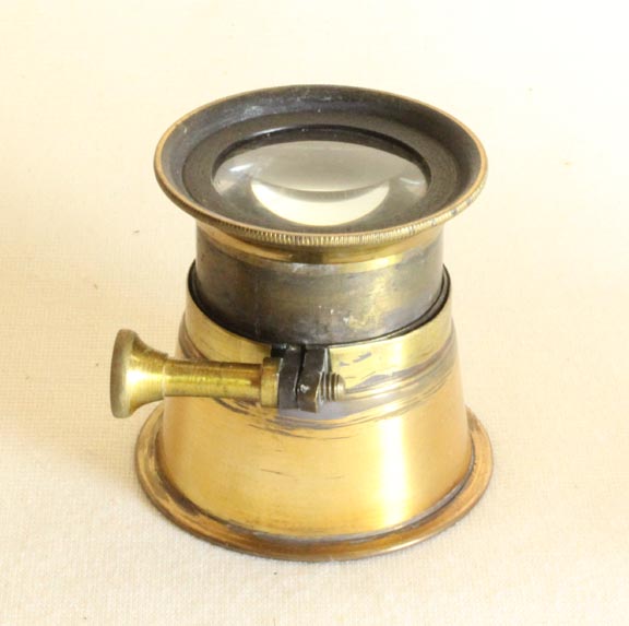 photographic magnifier