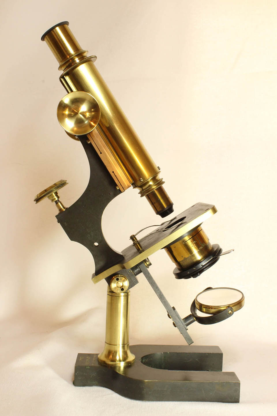 Edinburgh B Microscope