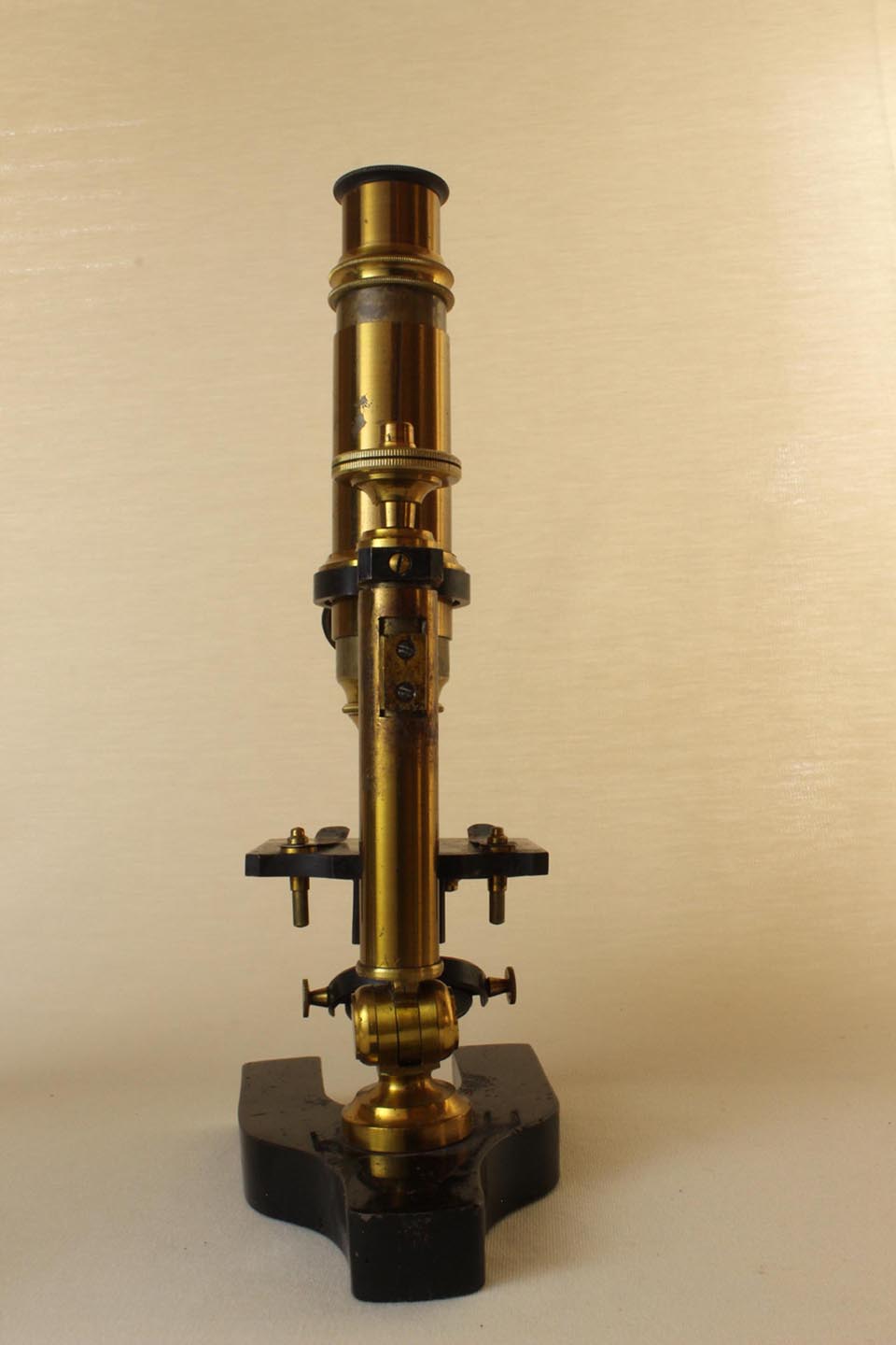 Microscope