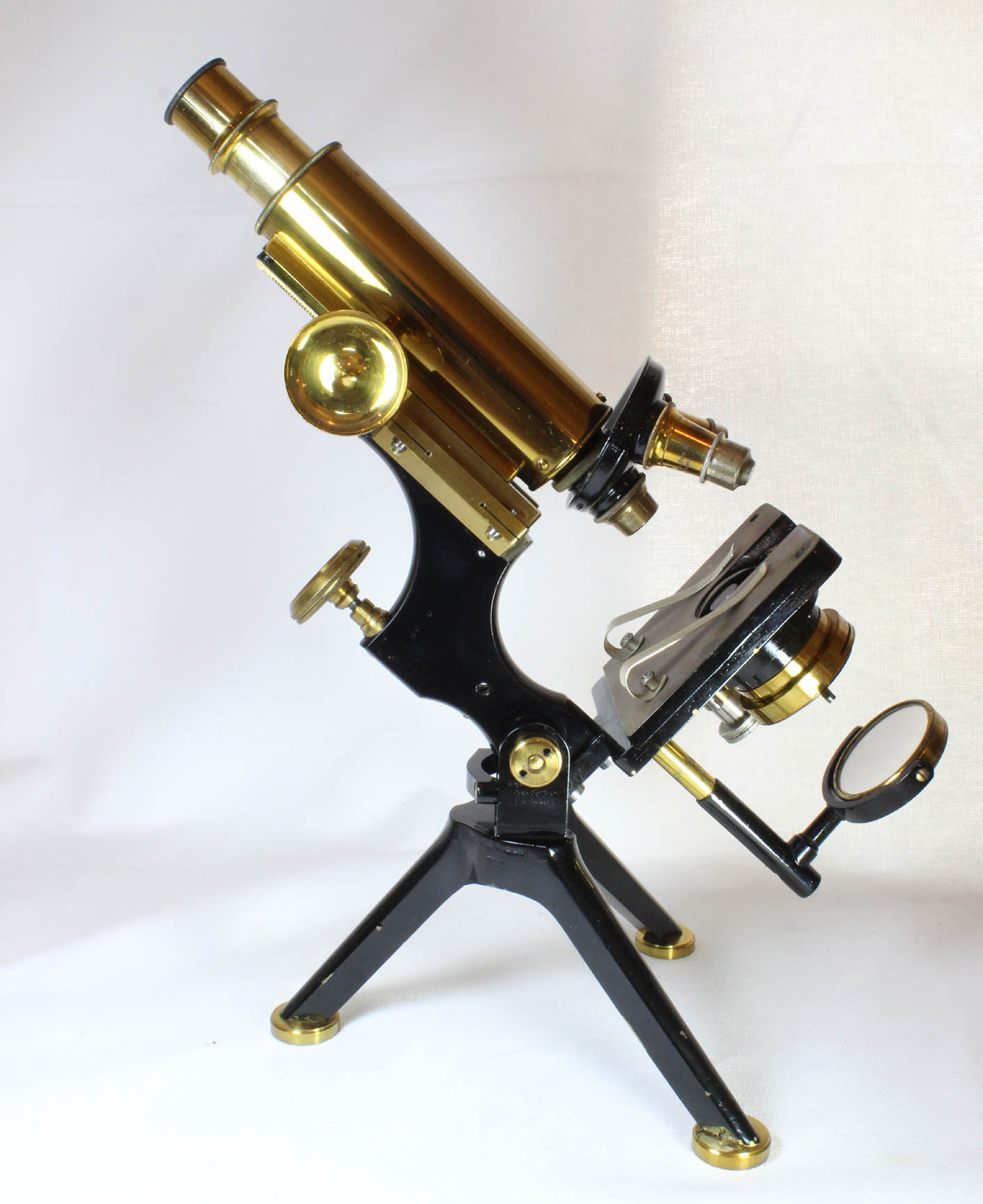 Fram Microscope