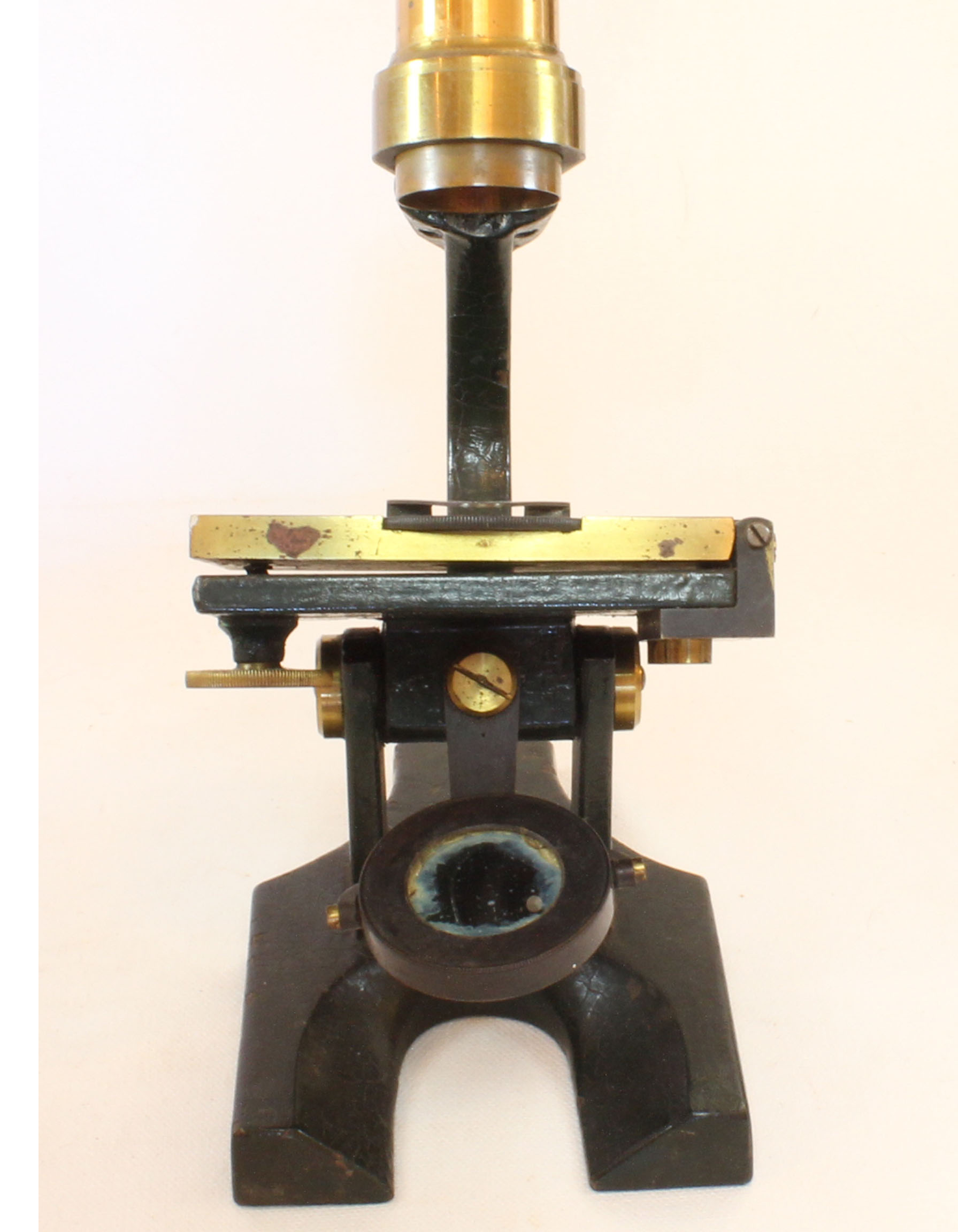 Grunow microscope #697 front