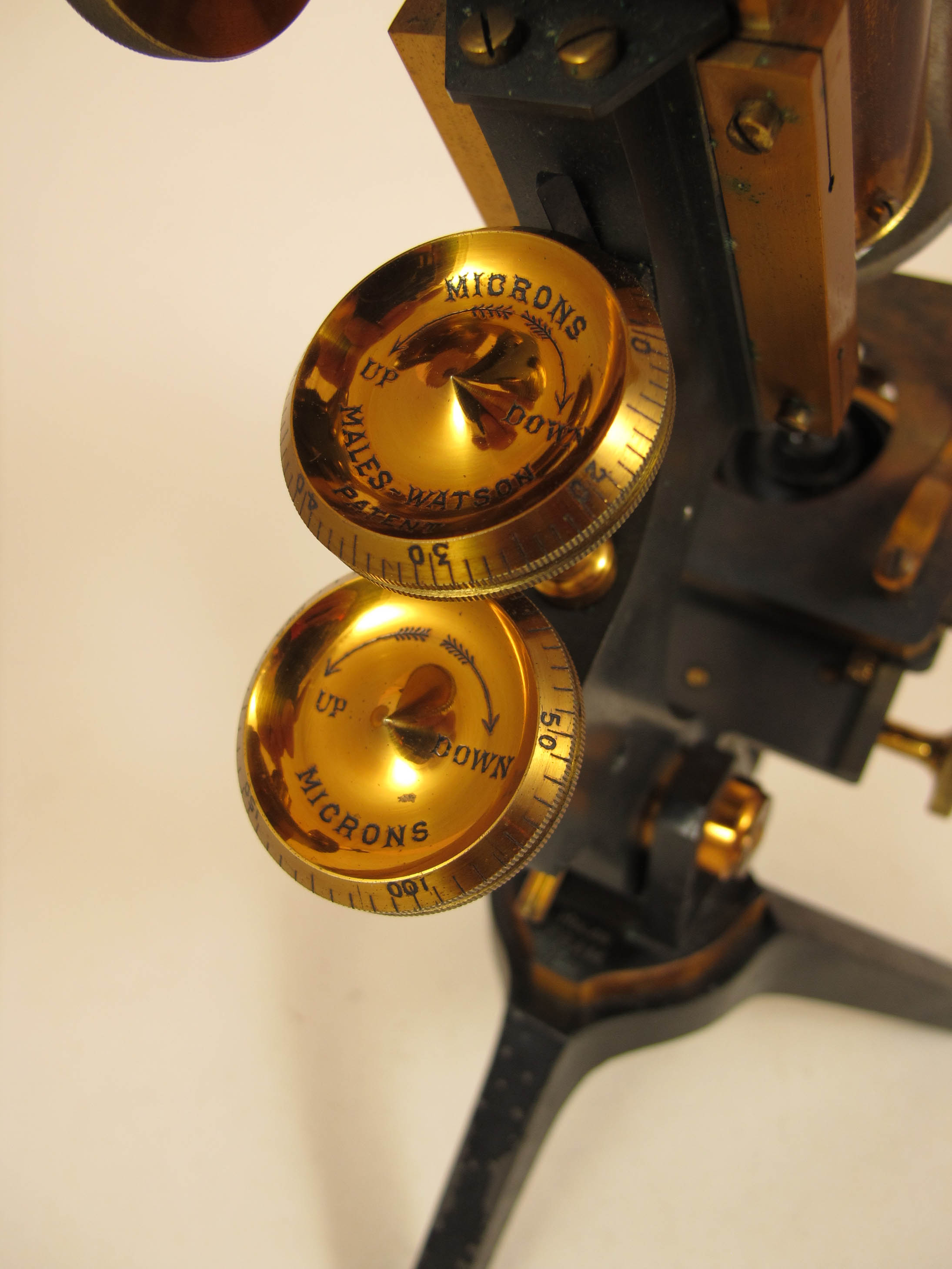 holos fram Microscope Males-Watson fine adjustment