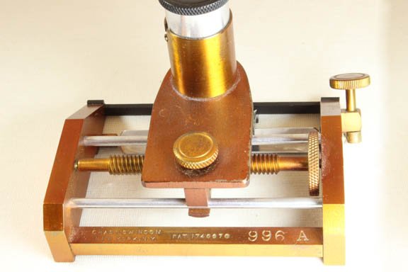 Microscope