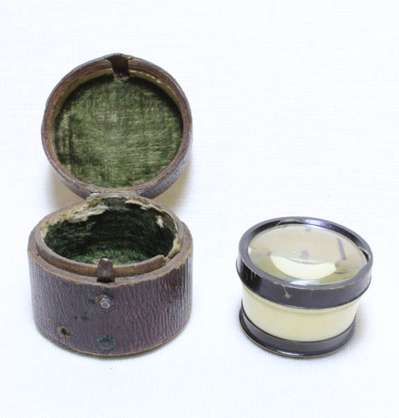 Loupe microscope