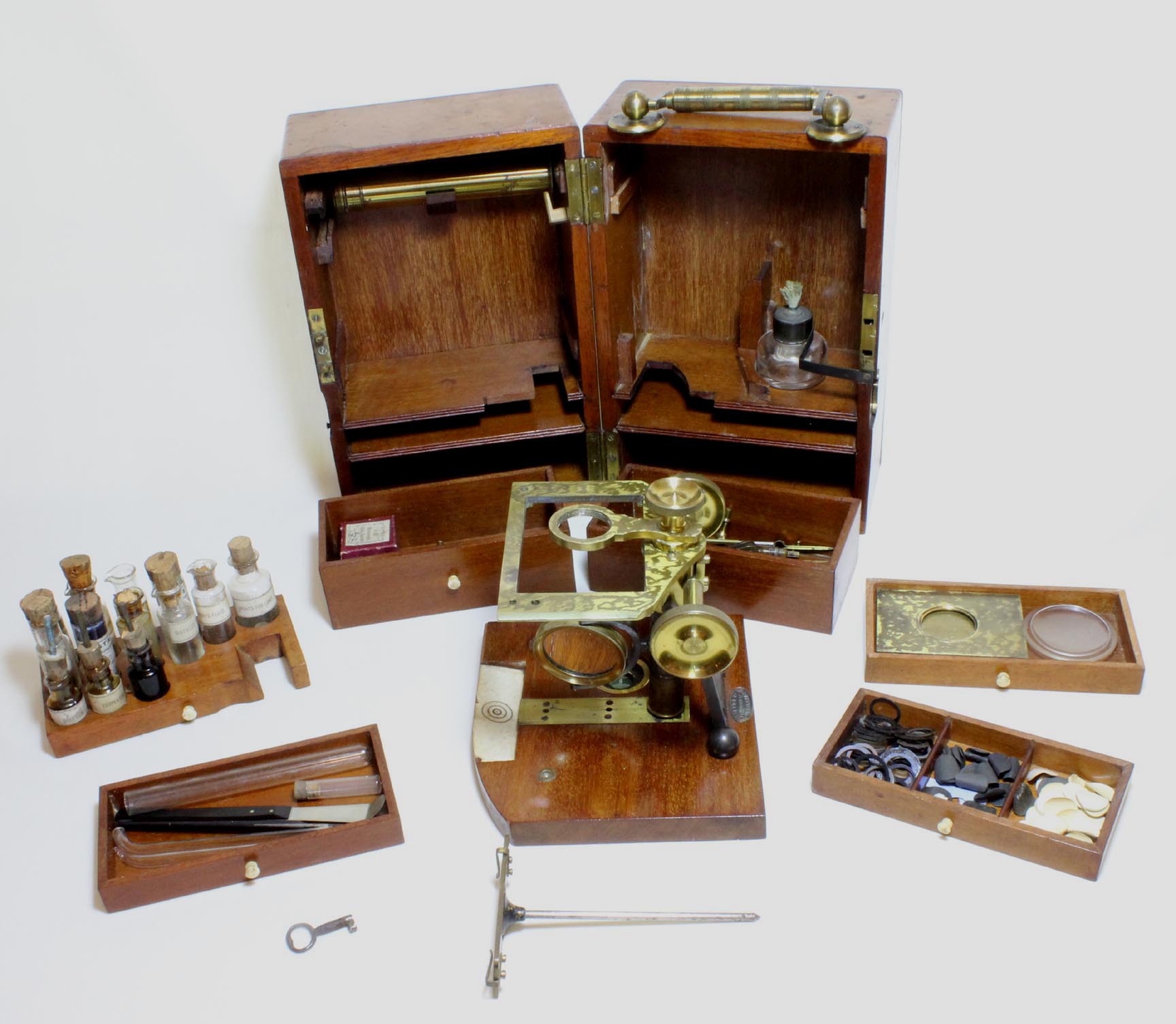 drawers and accessories