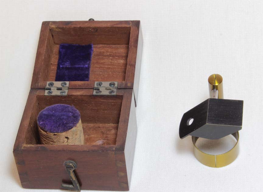  Microscope
