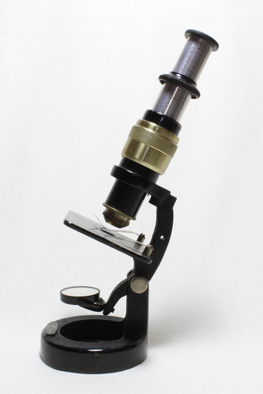 Microscope