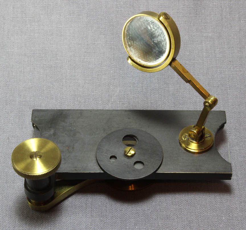 underside of Lenticular microscope