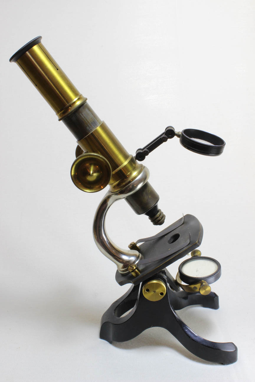 Pilot  microscope