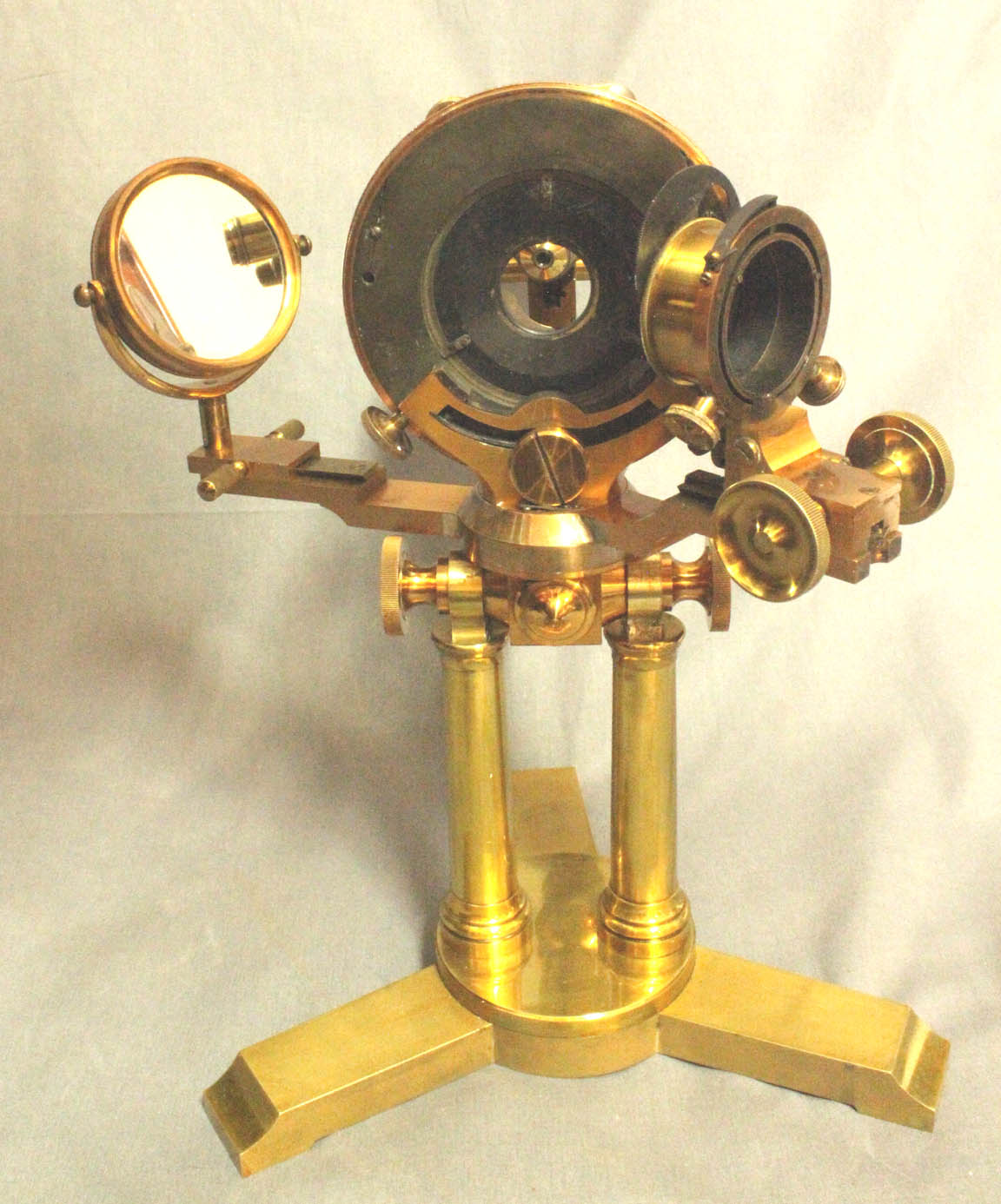 B and L microscope