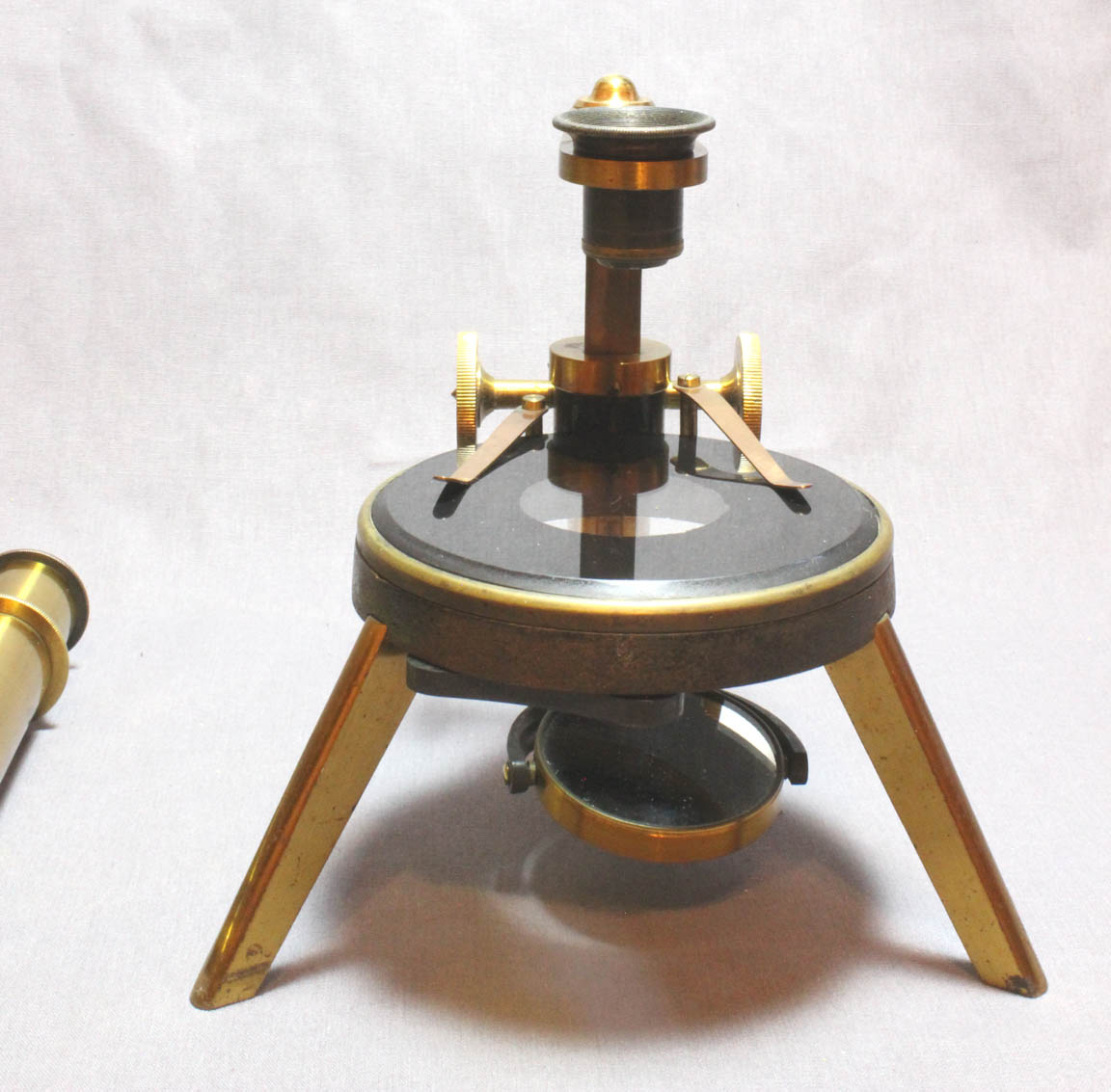 XXXX microscope