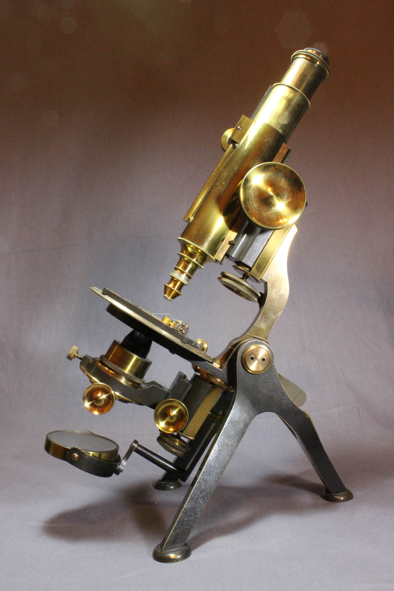 Nelson-Curties microscope No 2 c. 1895