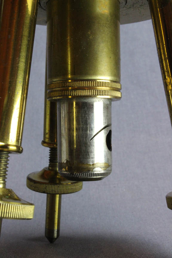 Illuminator for stead  microscope