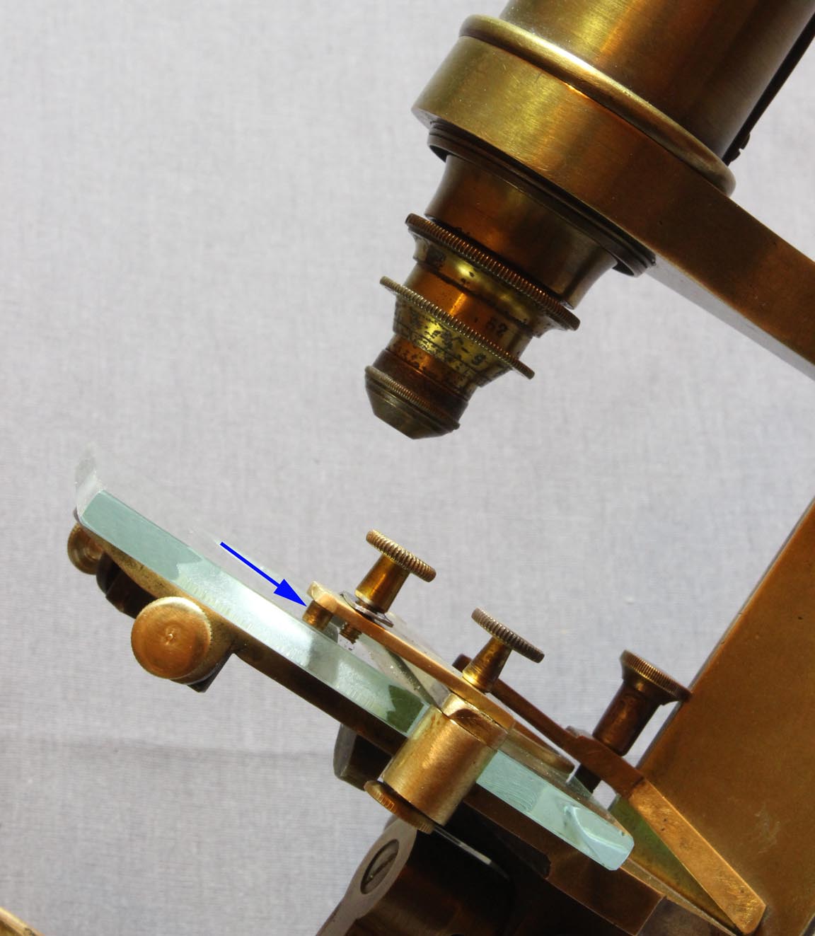 Microscope
