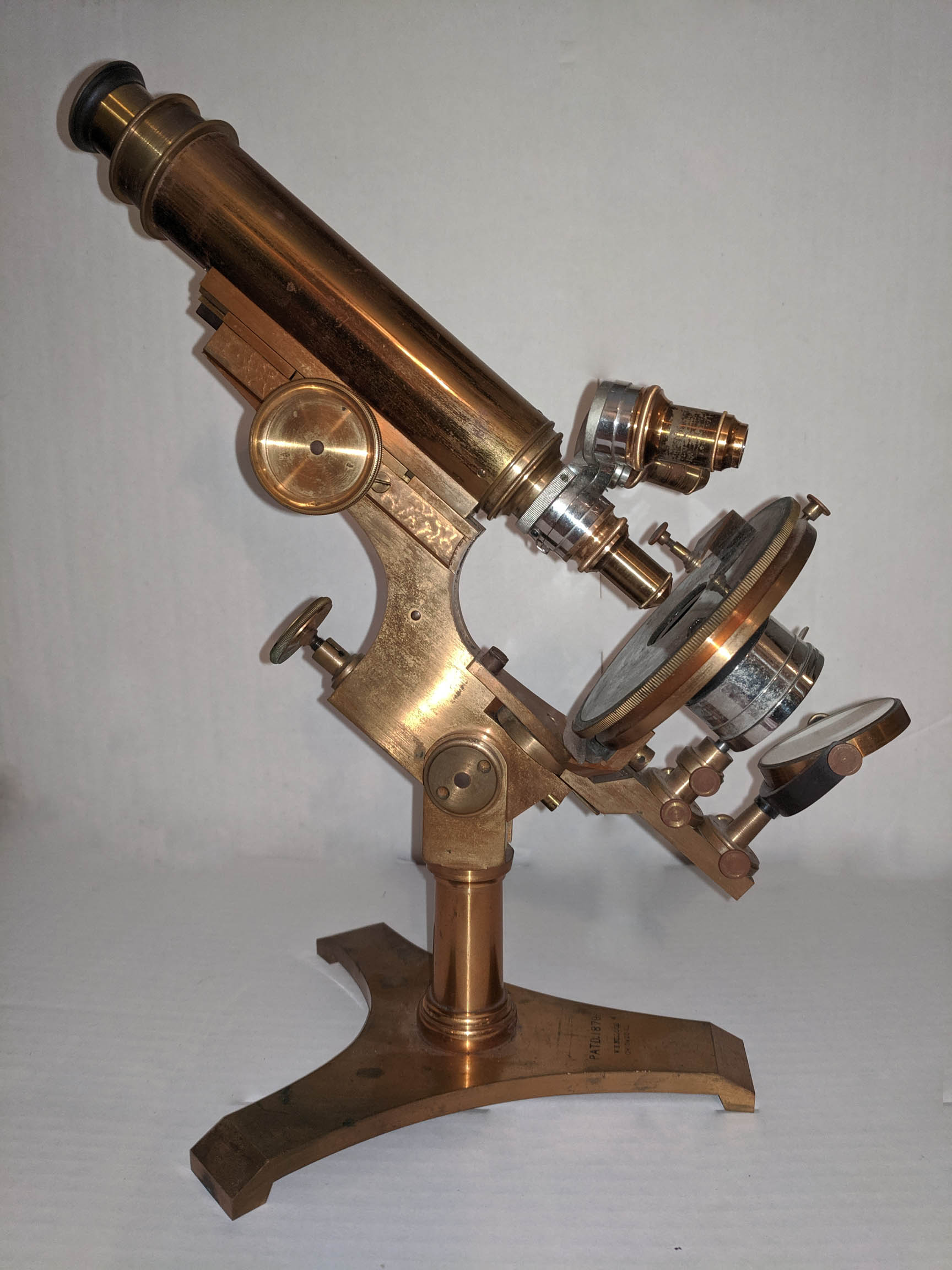 Microscope