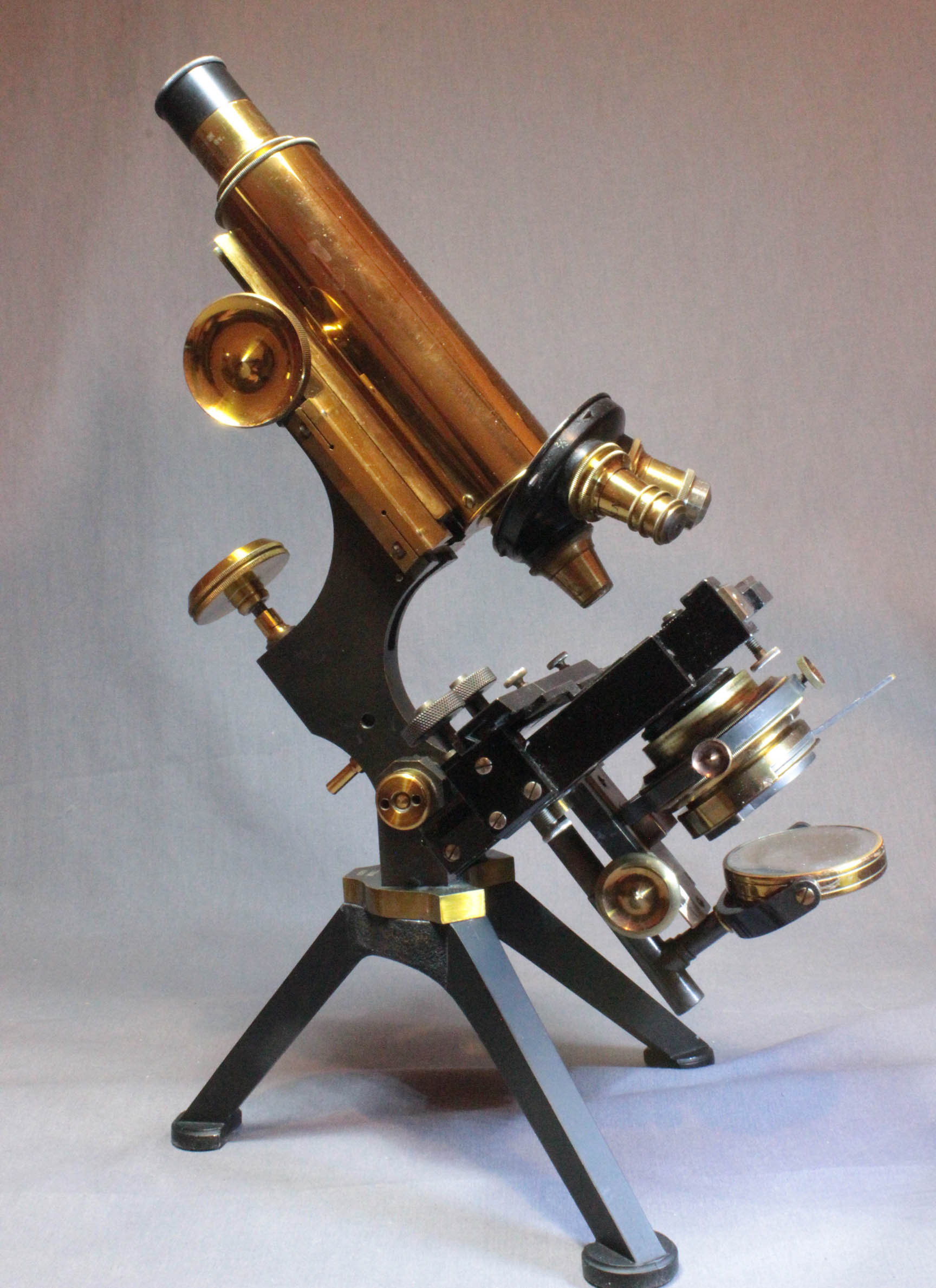 Fram Microscope