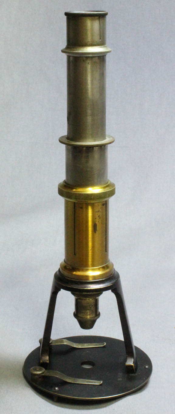 Microscope