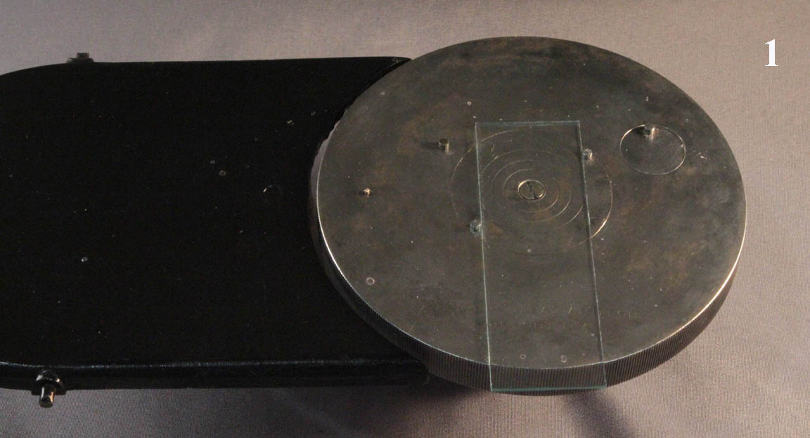 Microscope