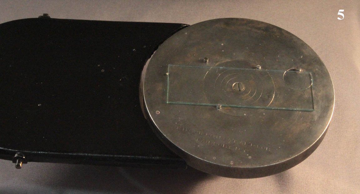 Microscope