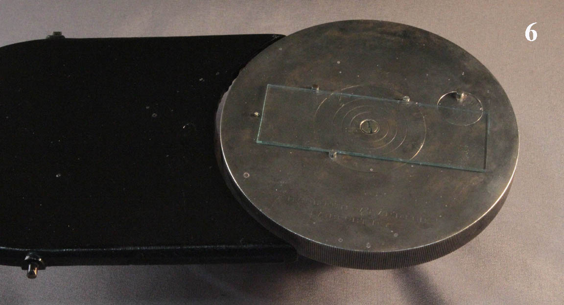 Microscope