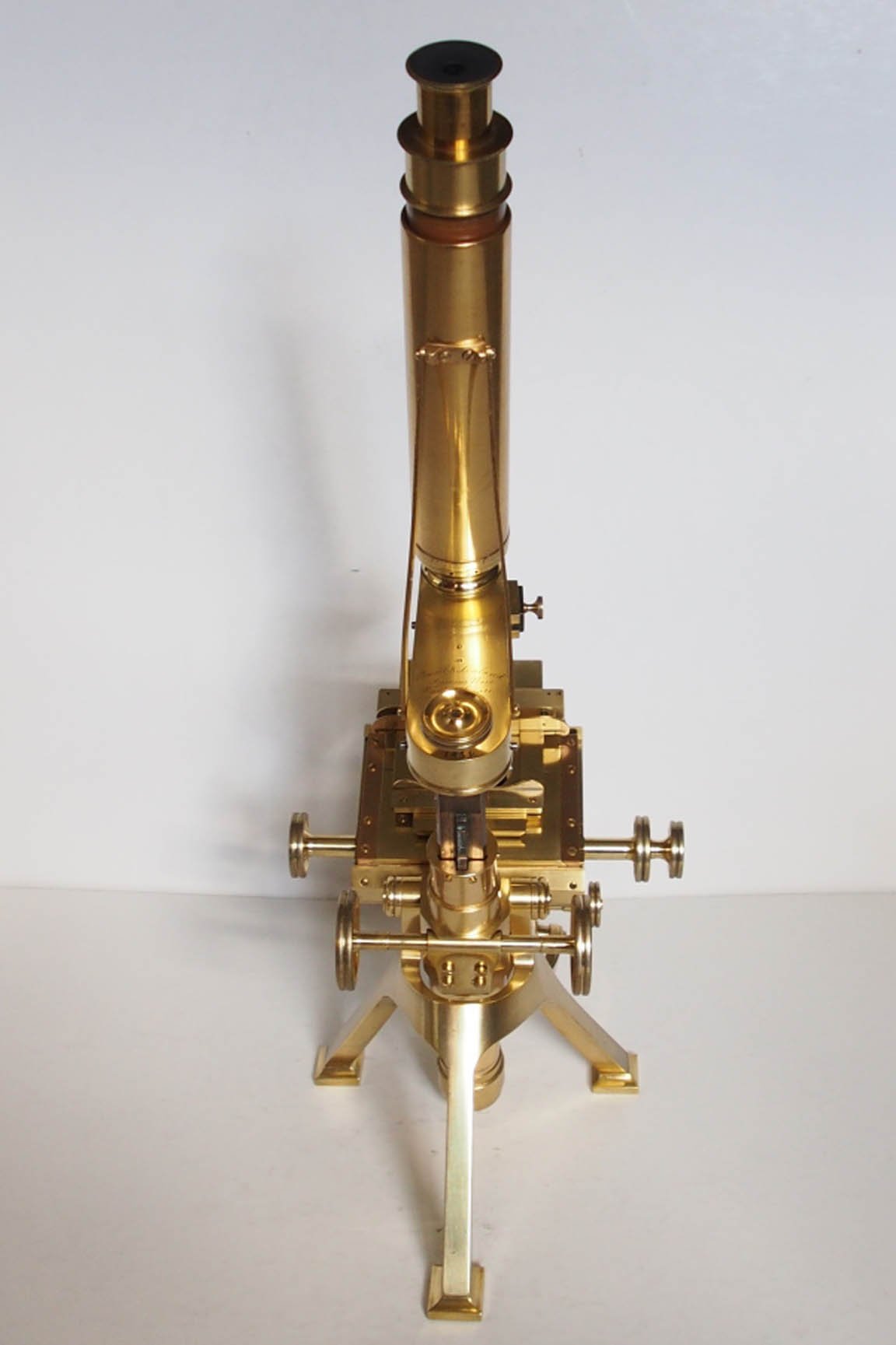 P and L microscope