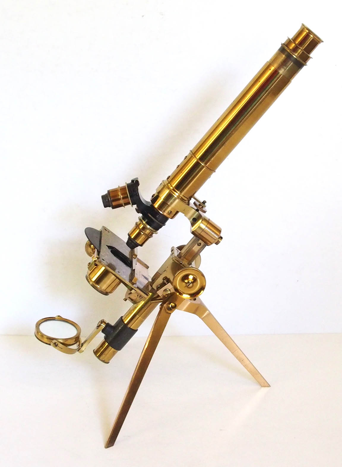 Microscope