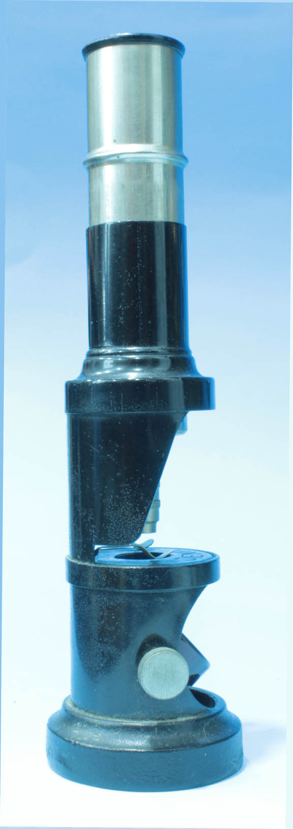 XXXX microscope