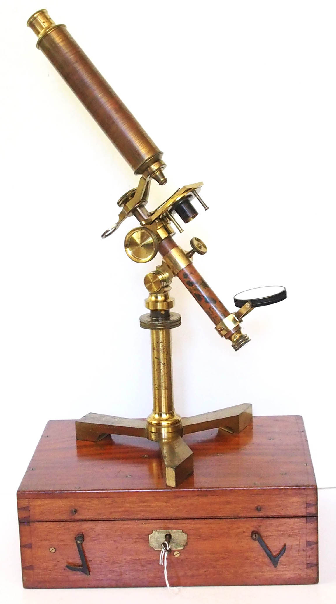 Microscope