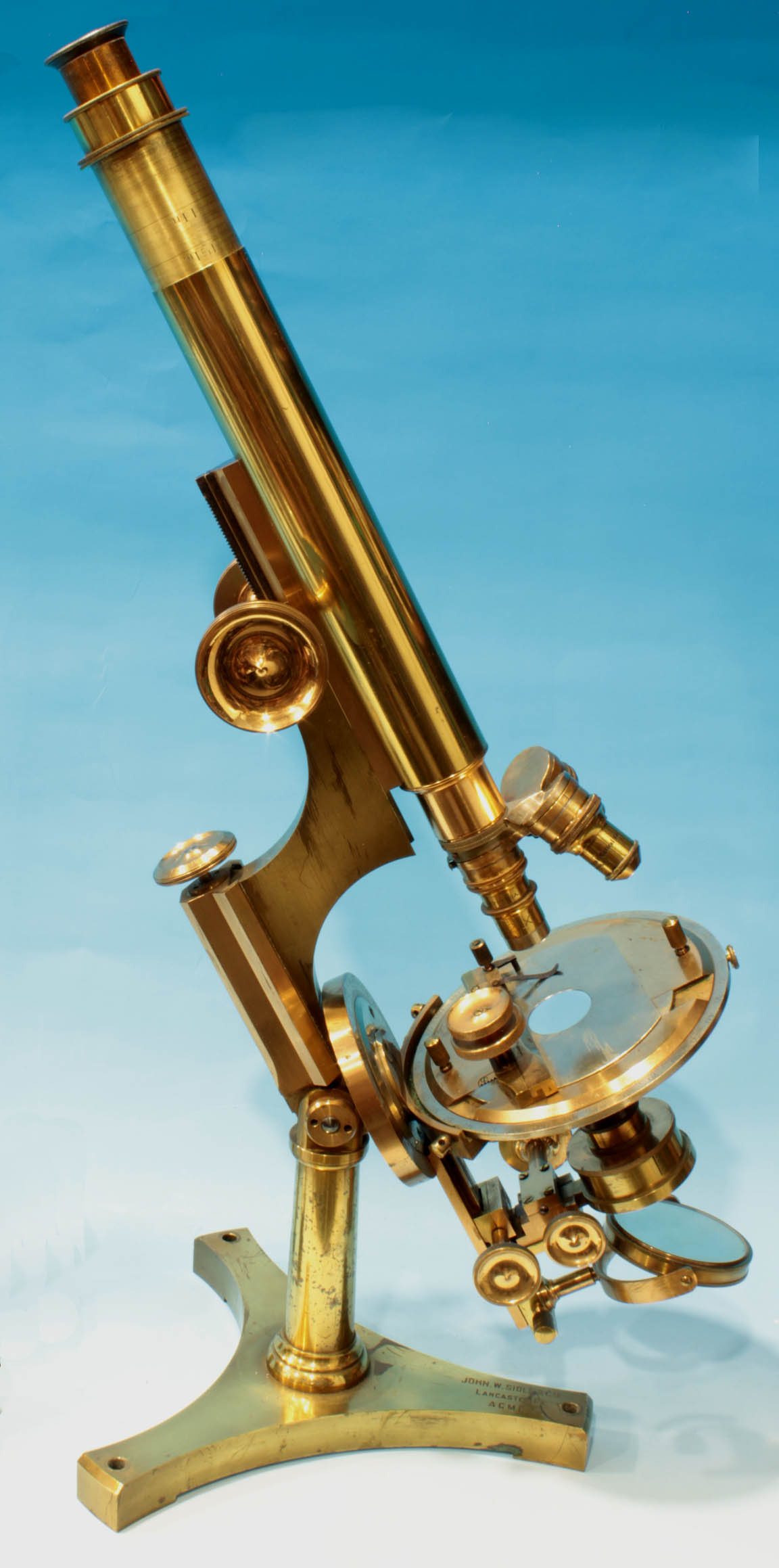 XXXX microscope