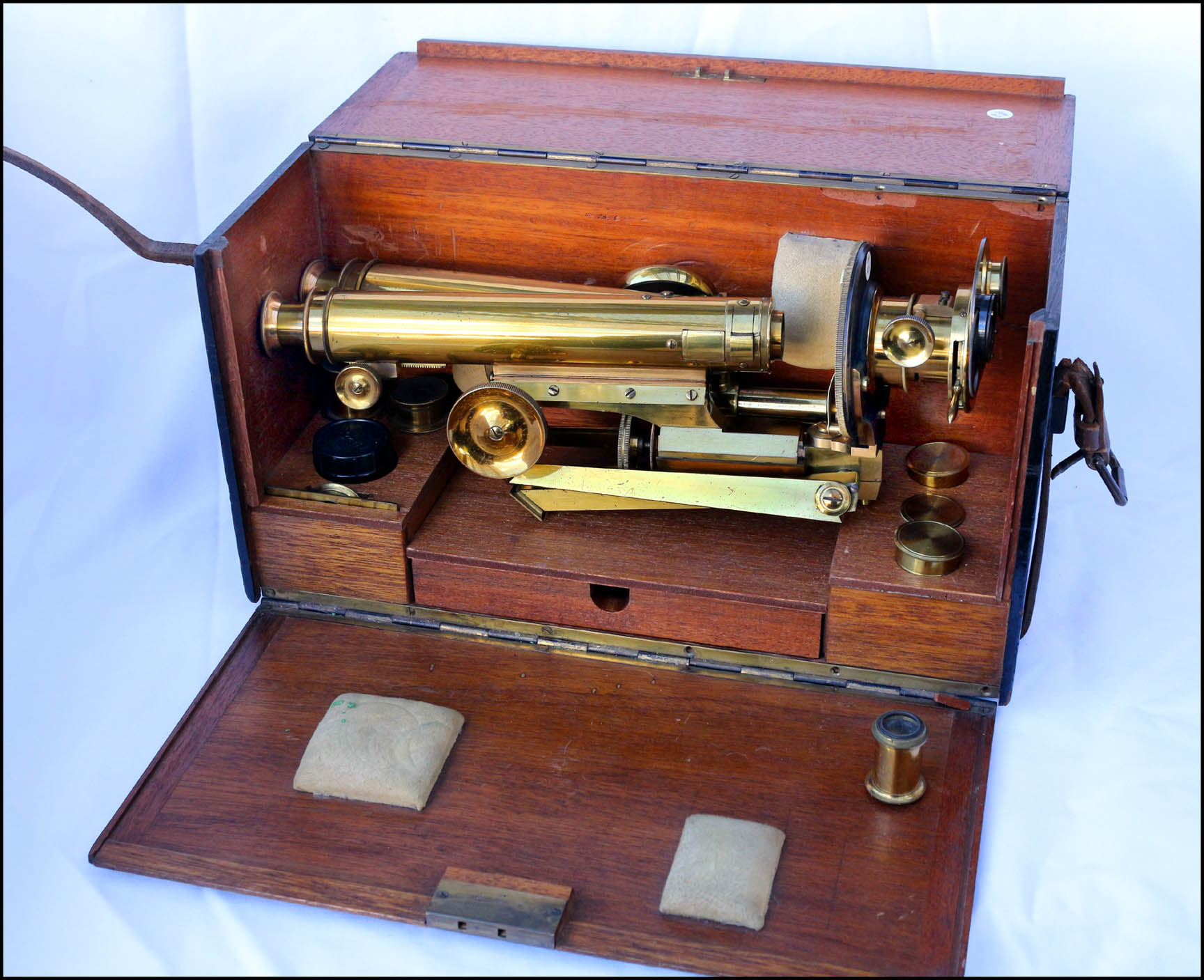 Microscope