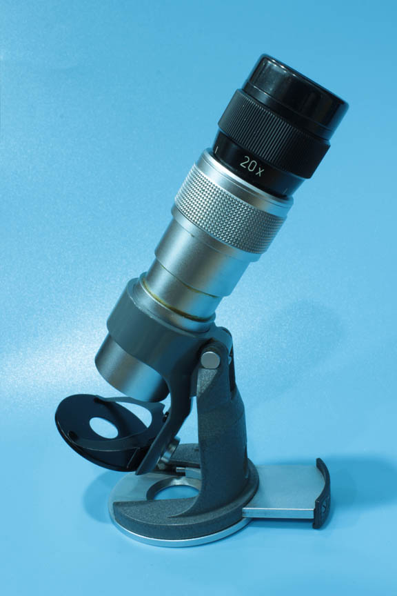 Microscope