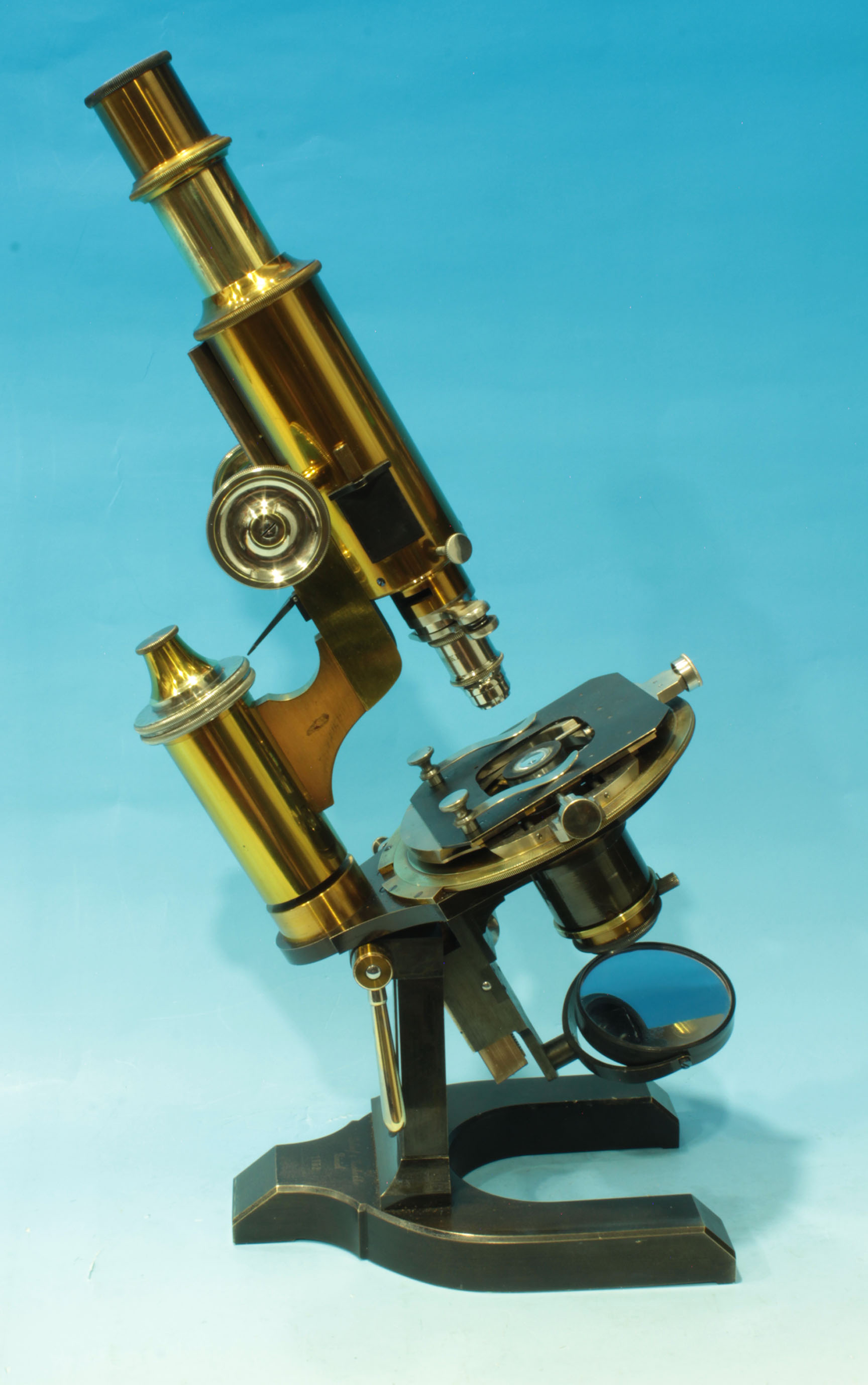 XXXX microscope